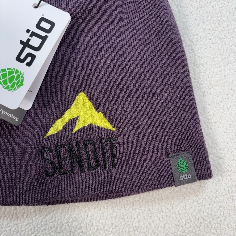 NEW‎ Stio Mizpah Beanie Men's One Size Huckleberry Jam Merino Wool Logo Hat NWT - Picture 4 of 10